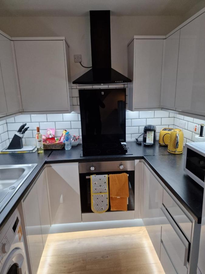 נוטינגהאם Balco Sherwood Apartment - 2 Bedrooms, 5 Beds - Sky Tv And Internet מראה חיצוני תמונה